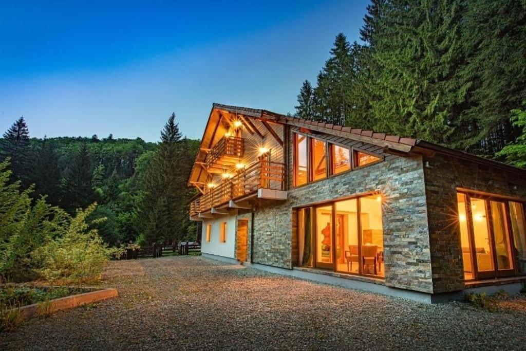 Chiba Chalet Timișu de Jos Esterno foto